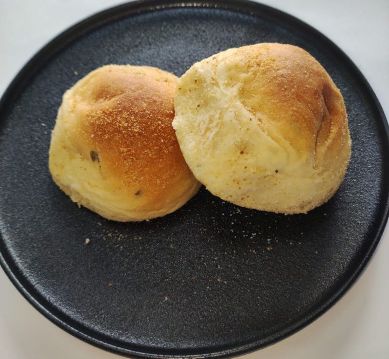 Garlic Pandesal (QR2/pc)